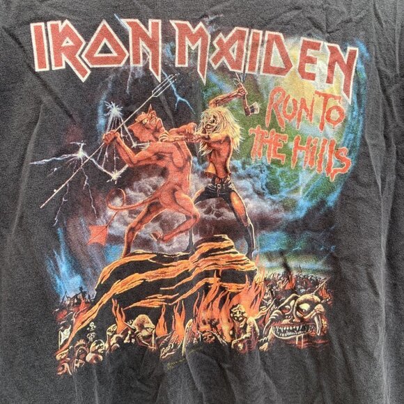 Vintage 2004 Iron Maiden Graphic T Shirt Run To The Hills - Picture 7 of 12